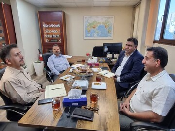 همایش ملی «گوهرسنگ فیروزه؛ نماد فرهنگ و هنر ایرانی»/ ثبت فیروزه به‌عنوان نماد سنگ ایرانیان