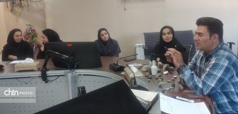 آموزش تراش سنگ‌های قیمتی و نیمه‌قیمتی در میراث‌فرهنگی چهارمحال و بختیاری آغاز شد