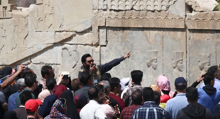 ساماندهی گروه راهنمایان گردشگری تخت جمشید برای ارتقای کیفیت خدمات