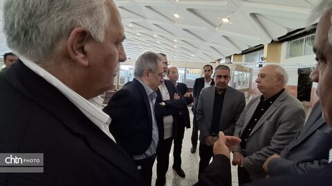بازدید  معاون گردشگری کشور و رئیس ستاد مرکزی خدمات سفر کشوراز سالن ورودی پروازهای خارجی فرودگاه بین المللی شهید هاشمی نژاد مشهد، مدسه تاریخی «دو در» در حرم مطهر رضوی و وضعیت بازار و ارائه خدمات به زائران در مشهد