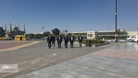 بازدید  معاون گردشگری کشور و رئیس ستاد مرکزی خدمات سفر کشوراز سالن ورودی پروازهای خارجی فرودگاه بین المللی شهید هاشمی نژاد مشهد، مدسه تاریخی «دو در» در حرم مطهر رضوی و وضعیت بازار و ارائه خدمات به زائران در مشهد