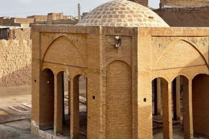 یخچال تاریخی روستای جوشقان ثبت ملی شد/ ثبت ملی مقبره تاریخی خاندان شیبانی کاشان