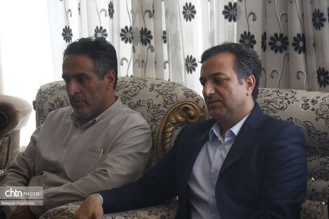 دیدار مدیرکل میراث فرهنگی استان آذربایجان شرقی با خانواده شهید قادر جدی در تبریز