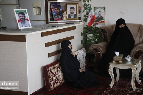 دیدار مدیرکل میراث فرهنگی استان آذربایجان شرقی با خانواده شهید قادر جدی در تبریز