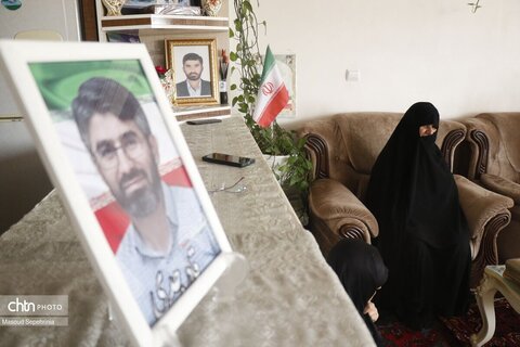 دیدار مدیرکل میراث فرهنگی استان آذربایجان شرقی با خانواده شهید قادر جدی در تبریز