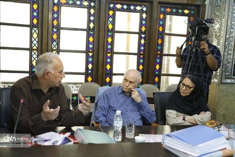 شورای ارزشیابی هنرمندان صنایع دستی و هنرهای سنتی و میراث داران تمدنی