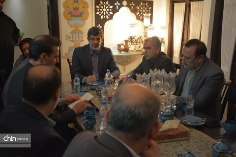 آیین رونمایی از مستند اربعین آفتاب با موضوع پوش کشی مسجد جامع یزد