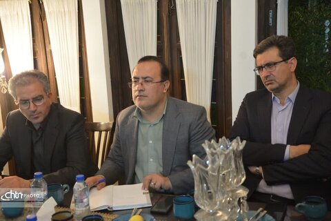 آیین رونمایی از مستند اربعین آفتاب با موضوع پوش کشی مسجد جامع یزد