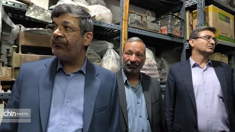 بازدید استاندار یزد از محله شاه ابوالقاسم