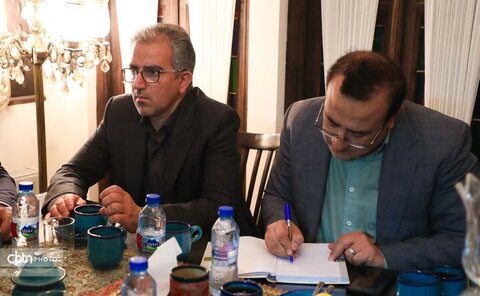 بازدید استاندار یزد از محله شاه ابوالقاسم