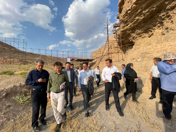 پژوهشگاه میراث‌فرهنگی و گردشگری با مجموعه علمی، فرهنگی و تاریخی ربع رشیدی تفاهم نامه همکاری امضاء کرد