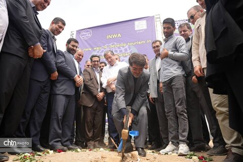 کلنگ‌زنی فاز اول مجتمع تجاری و گردشگری در میاندوآب