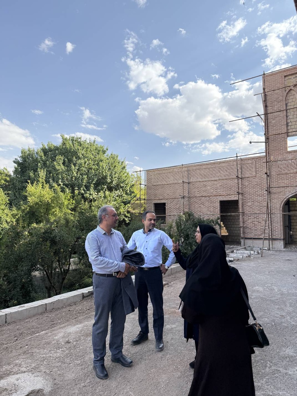 بازدید مدیر کل دفتر تسهیلات و کارآفرینی وزارت میراث فرهنگی از دو پروژه گردشگری در شهرستان تفت