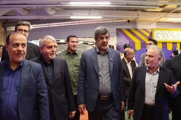 بازدید صالحی‌امیری از مجتمع خلیج‌فارس یزد/ پیوند معماری معاصر با گردشگری نوین