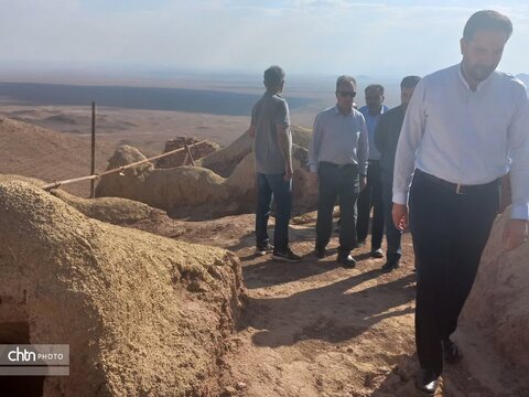 بازدید از روستای تاریخی شواز شهرستان تفت