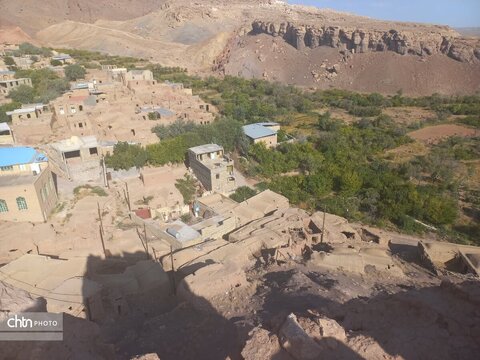 بازدید از روستای تاریخی شواز شهرستان تفت