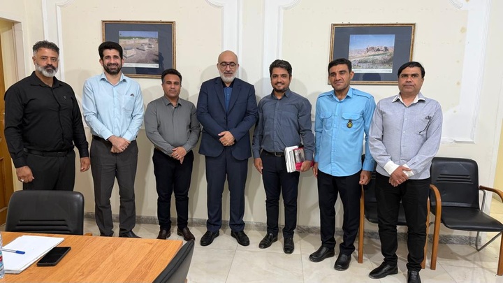 بررسی مشکلات اداره میراث‌فرهنگی، گردشگری وصنایع‌دستی، پایگاه و محوطه‌های تاریخی دشتستان