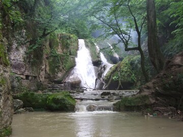 گلستان، بهشت تابستانی با جنگل‌های سرسبز و طبیعت خنک
