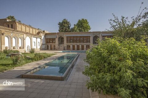 خانه تاریخی افتخارالاسلام بروجرد و آرامشی از جنس خانه پدر بزرگ