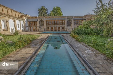 خانه تاریخی افتخارالاسلام بروجرد و آرامشی از جنس خانه پدر بزرگ
