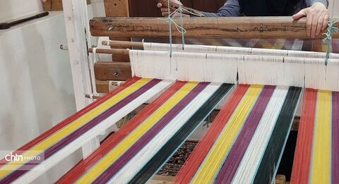 رشته چادرشب‌بافی در چهارمحال و بختیاری باززنده‌سازی می‌شود