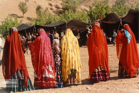 لباس‌های محلی زنان چهارمحال و بختیاری هیچ جایگزینی ندارد