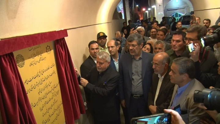 بازدید وزیر میراث فرهنگی از کاروانسرای شاه‌عباسی میبد؛ میراثی در دل کویر