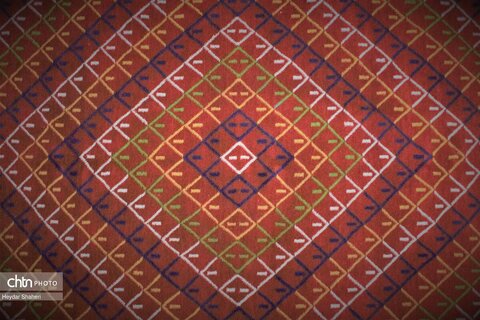 گلیج در قامت فرش گلیج در قامت فرش