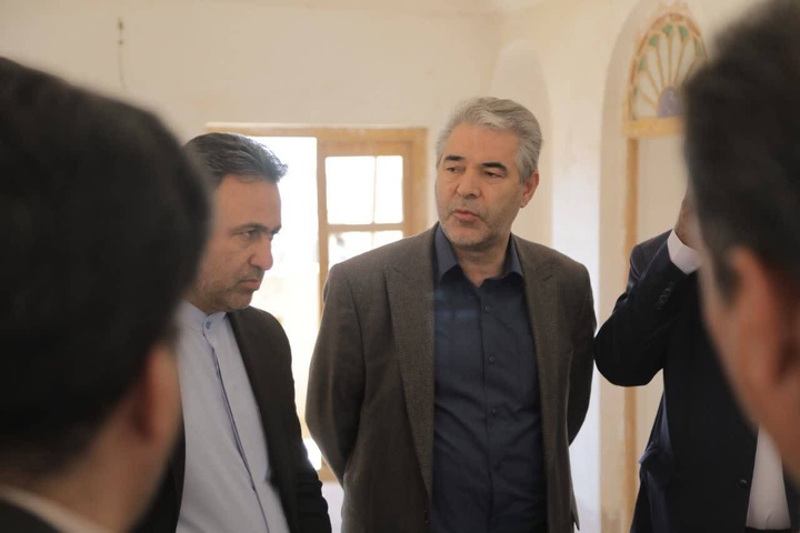 ضرورت مرمت قلعه‌ها و توسعه گردشگری در شهرستان خاتم و مروست