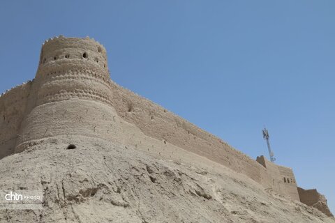 بازدید معاون وزیر میراث‌فرهنگی از جاذبه‌های تاریخی و گردشگری مروست و بررسی نیازهای توسعه‌ای شهرستان