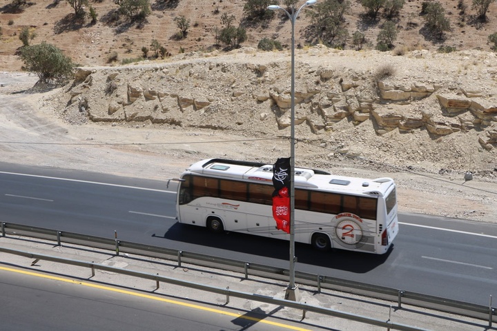 استاندار ایلام اتوبوس به اندازه کافی دپو شده و روند جابجایی زائران روان است