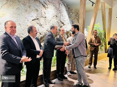 روز خبرنگار