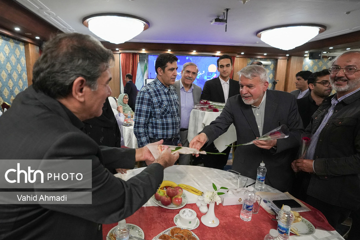 آیین گرامی‌داشت روز خبرنگار