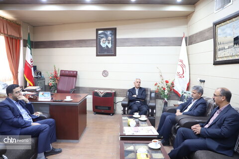 خبرنگار