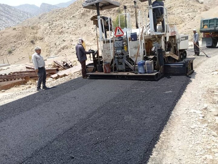 تکمیل طرح بهسازی و آسفالت منطقه گردشگری مور زرد زیلایی مارگون