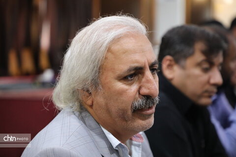 نشست مدیر کل میراث‌فرهنگی استان بوشهر با اصحاب رسانه به مناسبت روز خبرنگار