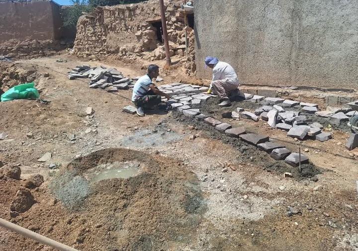 آغاز عملیات سنگ‌فرش و محوطه‌سازی بافت روستای هدف گردشگری ابر
