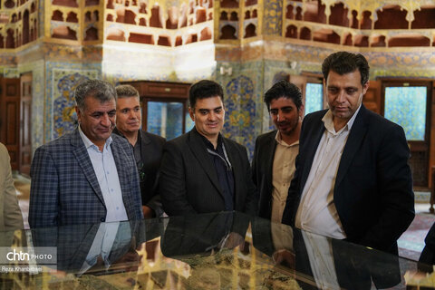 بازدید رئیس امور ساختارهای سازمانی سازمان اداری و استخدامی کشور از مجموعه جهانی شیخ صفی الدین اردبیلی