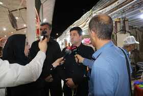 بازدید معاون هماهنگی امور اقتصادی استانداری از نمایشگاه صنایع‌دستی در پایانه برکت مرز مهران