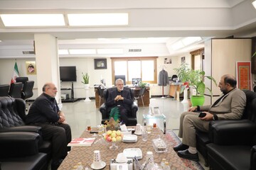 رادیو اربعین؛ پل ارتباطی دل‌های زائران با حال و هوای کربلای معلی