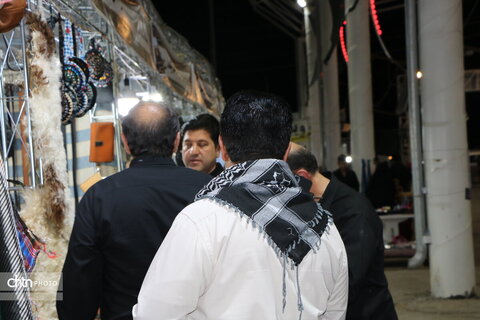 بازدید عباس میرزاد معاون هماهنگی امور اقتصادی استانداری و فرزاد شریفی مدیرکل میراث فرهنگی، گردشگری و صنایع‌دستی استان از نمایشگاه صنایع‌دستی در پایانه برکت مرز مهران