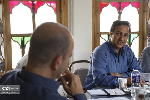 دیدار مدیرکل میراث فرهنگی استان آذربایجان شرقی نماینده مردم سراب در مجلس شورای اسلامی و مسئولین شهرستان سراب