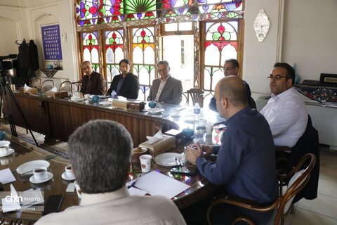 دیدار مدیرکل میراث فرهنگی استان آذربایجان شرقی نماینده مردم سراب در مجلس شورای اسلامی و مسئولین شهرستان سراب