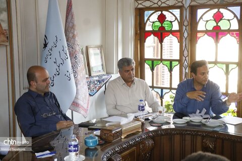 دیدار مدیرکل میراث فرهنگی استان آذربایجان شرقی نماینده مردم سراب در مجلس شورای اسلامی و مسئولین شهرستان سراب