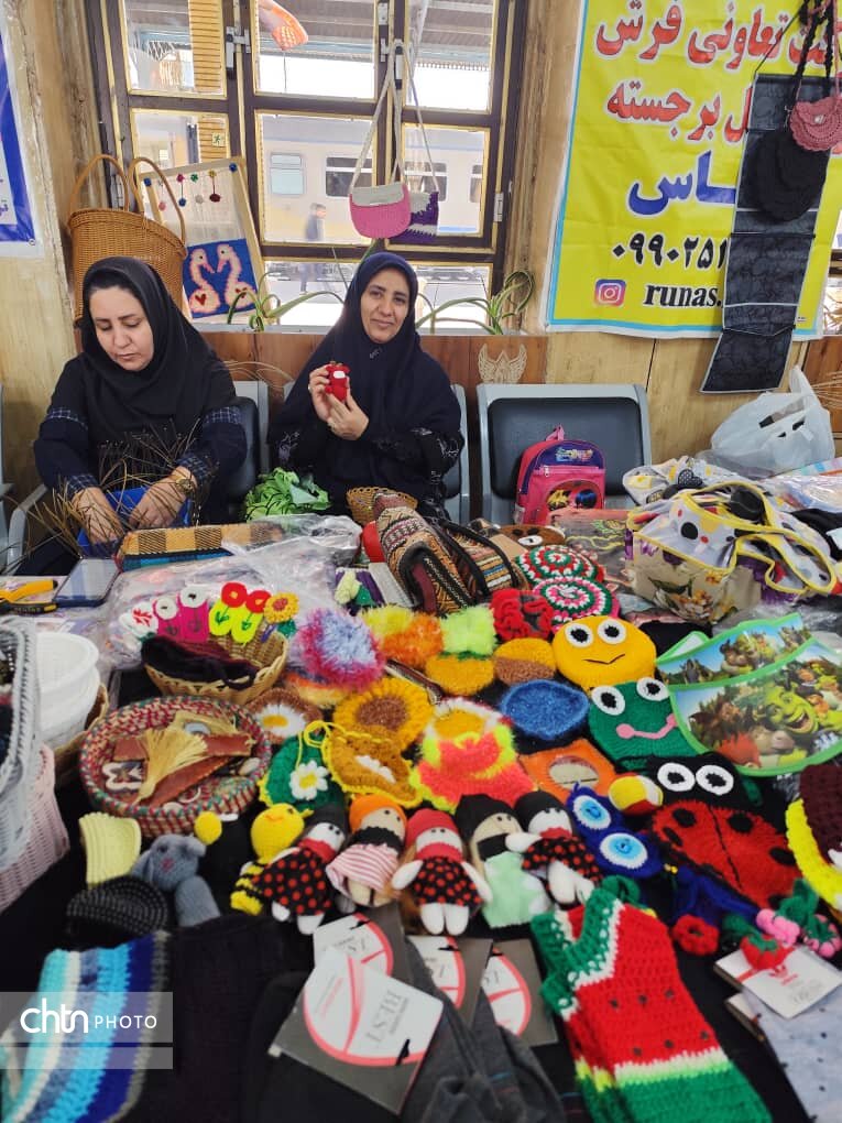 برپایی نمایشگاه صنایعدستی و سوغات برای زائران اربعین در راهآهن زاگرس
