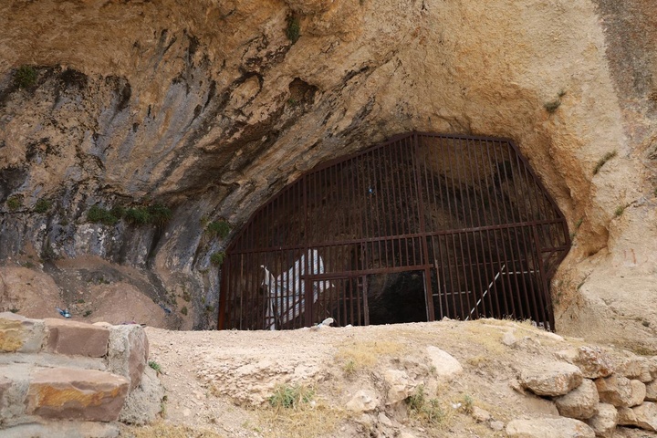 کاوش در غار قلعه‌کرد آوج/ به‌دنبال گنجینه باستان‌شناسی از زندگی انسان‌های ۱۵۰ تا ۴۵۲ هزار سال پیش