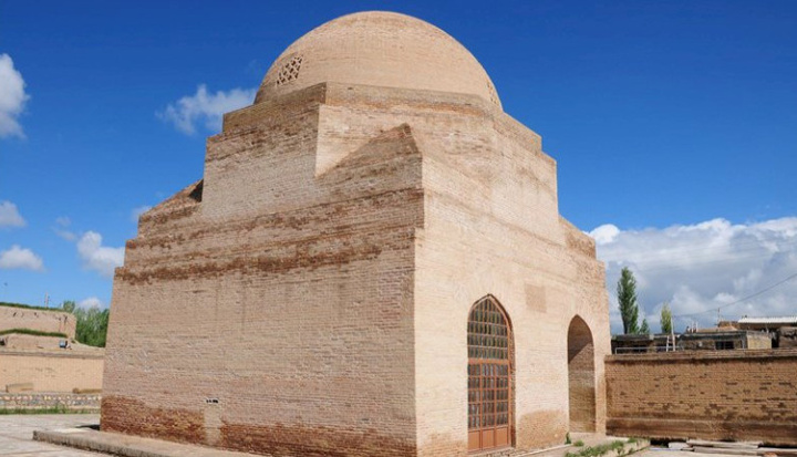 اجرای فاز ۲ ساماندهی محوطه مسجد جامع سجاس