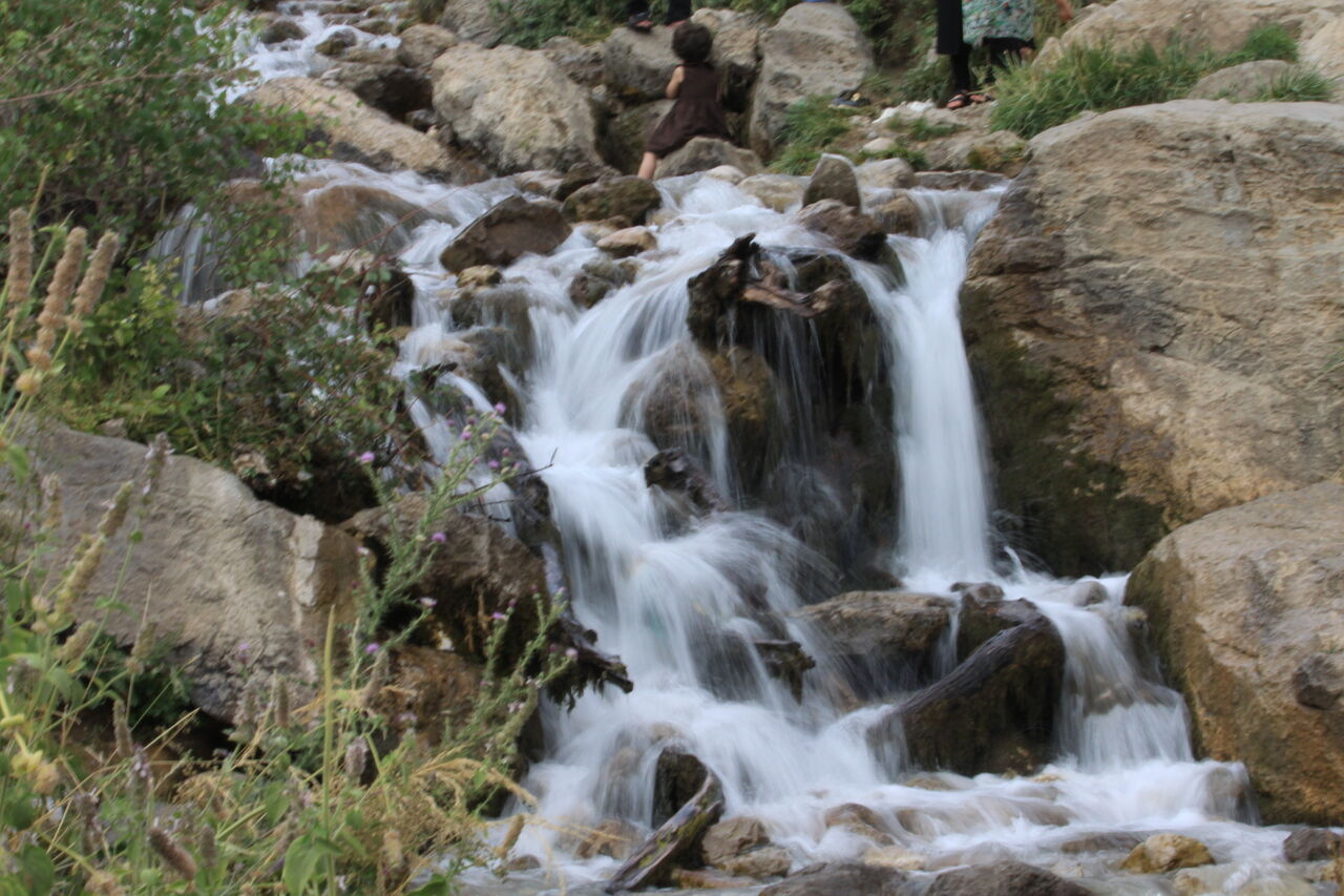 چشمه میشی سی سخت