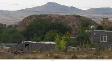 تعیین عرصه و پیشنهاد حریم اثر تاریخی نارین قلعه نیارک گیلان