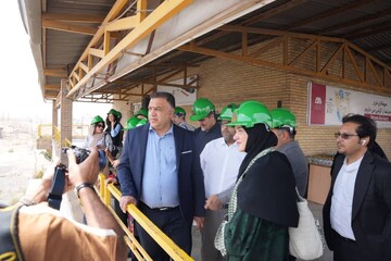 گل‌گهر؛ روایتگر صنعت و فرهنگ در گردشگری تجربه‌محور/ میزبانی از میهمانان در همایش گشت